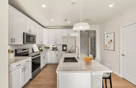 2 Codman Way #305, Westborough, MA 01581