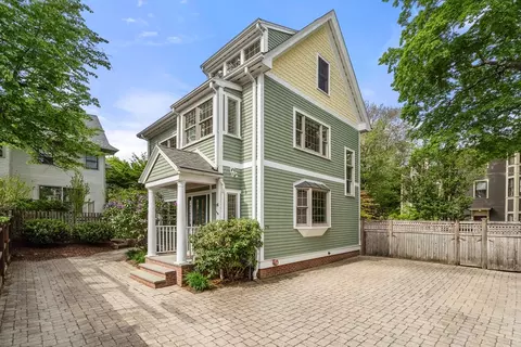 154 Richdale Ave #154, Cambridge, MA 02140