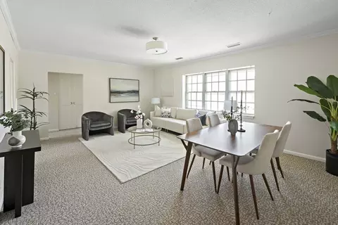 136 Lake Shr #4, Brighton, MA 02135