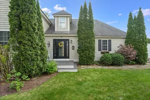 44 Valleyview Dr #44, Fitchburg, MA 01420