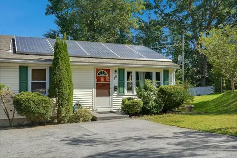 26 Penobscot St, Worcester, MA 01606