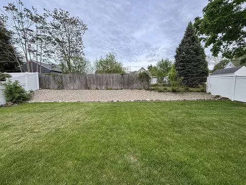 253 Gillette Ave, Springfield, MA 01118 photo 25
