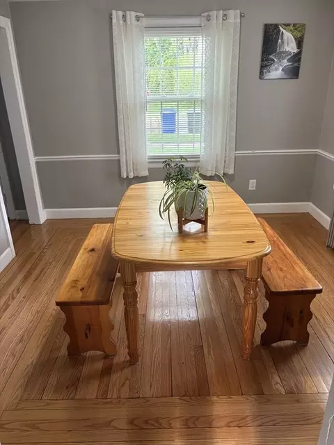 253 Gillette Ave, Springfield, MA 01118 photo 5