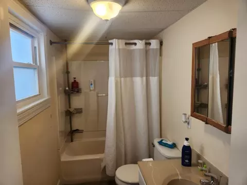 Bath - 297 Union St, Fall River, MA 02721 photo 1 of 1