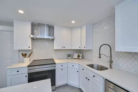 Kitchen - 74 Main St, Acton, MA 01720 photo 4 of 4