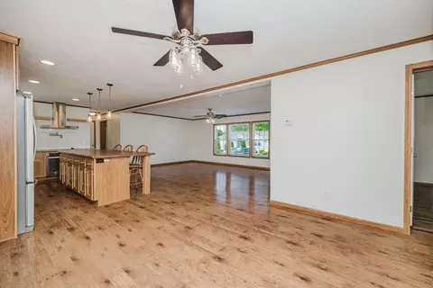 53 Linsay Dr, Raynham, MA 02767 photo 18