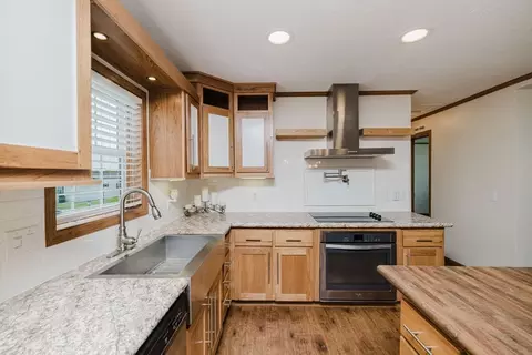 53 Linsay Dr, Raynham, MA 02767 photo 14