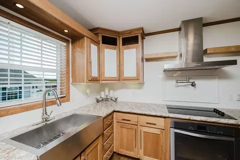 53 Linsay Dr, Raynham, MA 02767 photo 12