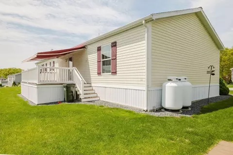 53 Linsay Dr, Raynham, MA 02767 photo 37
