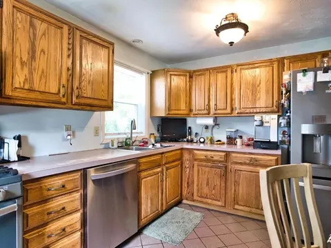 56 Gatehouse Dr, Fall River, MA 02720 photo 13