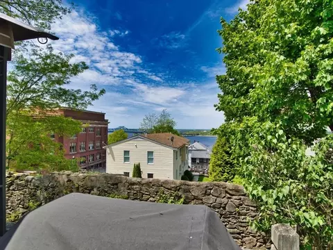 56 Gatehouse Dr, Fall River, MA 02720 photo 8