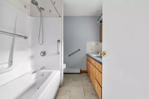 Bath - 30 Cornell Rd, Danvers, MA 01923 photo 1 of 3