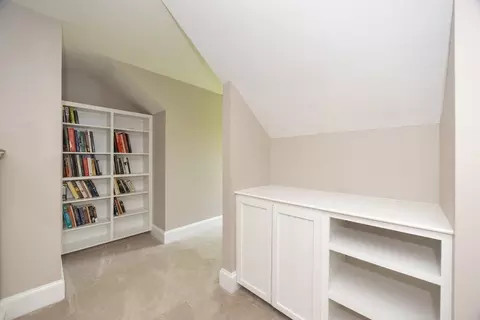 Entry Way - 2 Powers Rd, Mendon, MA 01756 photo 2 of 3