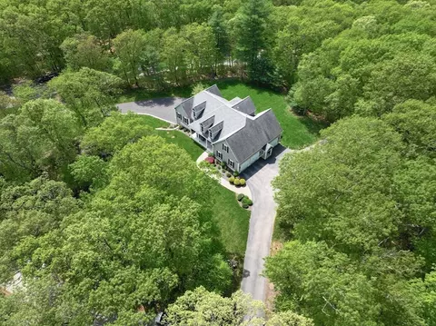 View/Area - 2 Powers Rd, Mendon, MA 01756 photo 2 of 2