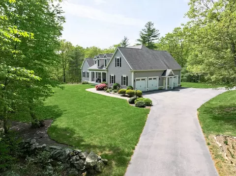Exterior - 2 Powers Rd, Mendon, MA 01756 photo 2 of 7