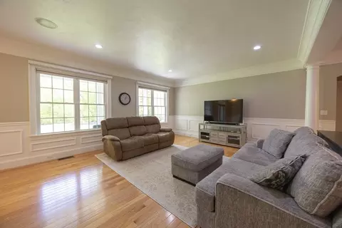 Living - 2 Powers Rd, Mendon, MA 01756 photo 3 of 3