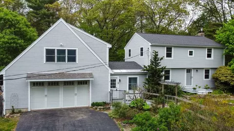 2 School St, Newbury, MA 01922