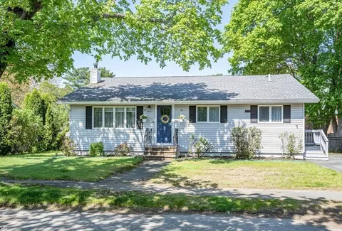 32 Hathaway Ave, Beverly, MA 01915