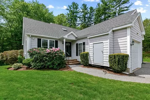 14 Hitchin Post Ln #14, Uxbridge, MA 01569
