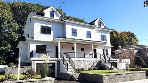 35 John St #35, Newton, MA 02459