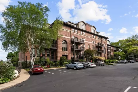 155 Kendrick Ave #201, Quincy, MA 02169