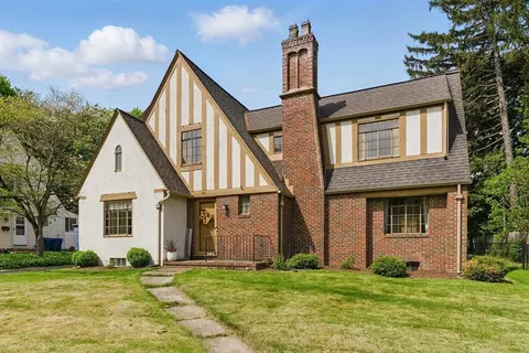 96 Craiwell Ave, West Springfield, MA 01089