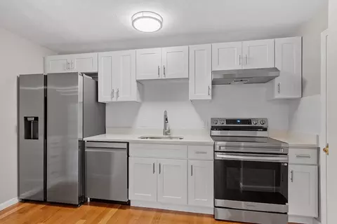 5 Washington St #D2, Reading, MA 01867 photo 2