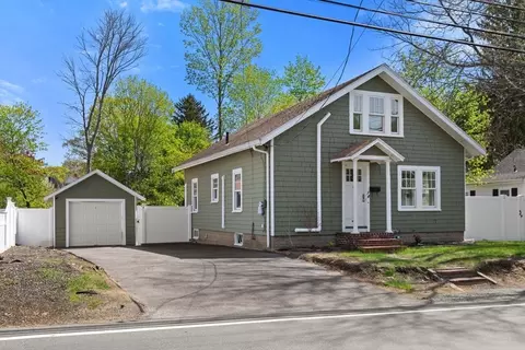 Exterior - 14 Collins St, Danvers, MA 01923 photo 2 of 5