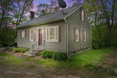 20 Pinedale Ave, Athol, MA 01331