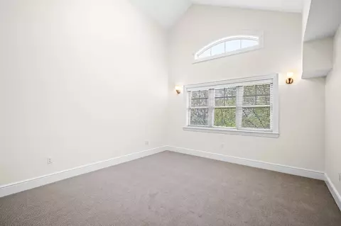 Bedroom - 33 Intrepid Cir #405, Marblehead, MA 01945 photo 2 of 6