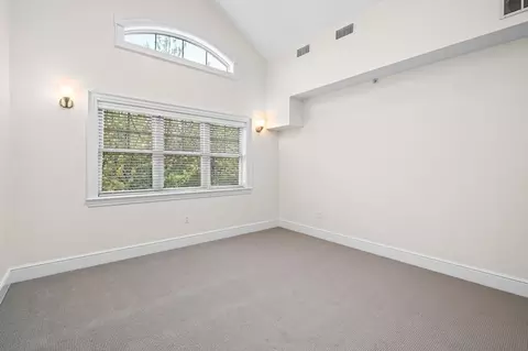 Bedroom - 33 Intrepid Cir #405, Marblehead, MA 01945 photo 3 of 6