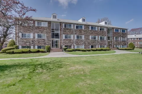 7 Fernview Ave #7, North Andover, MA 01845