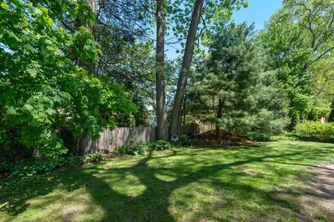 56 Laurel Dr, Needham, MA 02492 photo 31