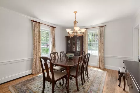 56 Laurel Dr, Needham, MA 02492 photo 9