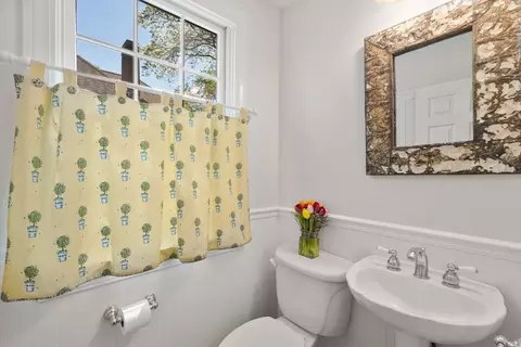 56 Laurel Dr, Needham, MA 02492 photo 14