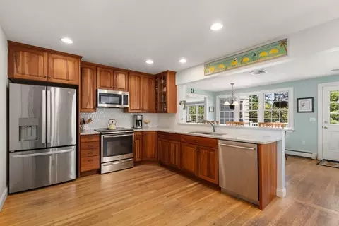 56 Laurel Dr, Needham, MA 02492 photo 10