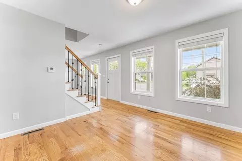 1554 Bay St, Springfield, MA 01109 photo 9