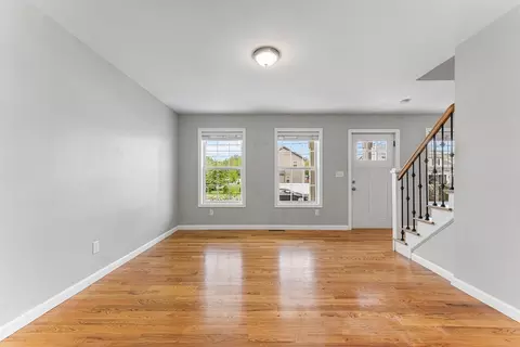 1554 Bay St, Springfield, MA 01109 photo 8