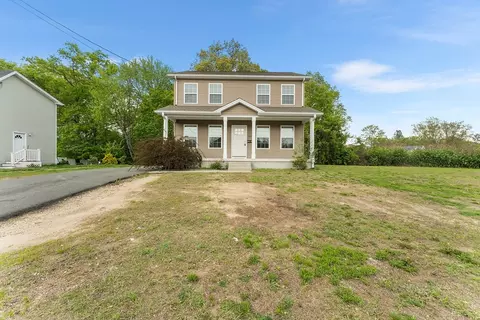1554 Bay St, Springfield, MA 01109
