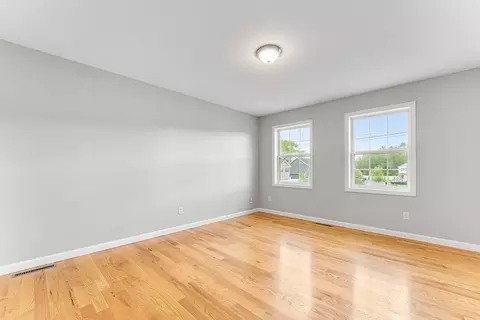 1554 Bay St, Springfield, MA 01109 photo 13
