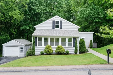 27 Gilboa, Douglas, MA 01516