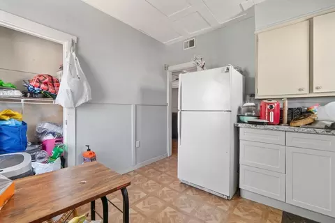 916-922 Rodman St, Fall River, MA 02721 photo 10