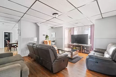 916-922 Rodman St, Fall River, MA 02721 photo 9