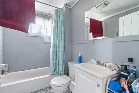 916-922 Rodman St, Fall River, MA 02721 photo 12