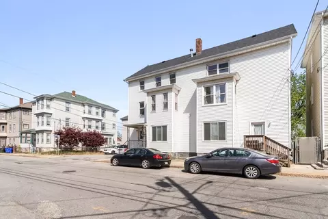 916-922 Rodman St, Fall River, MA 02721 photo 3