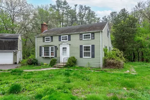 378 Linebrook Rd, Ipswich, MA 01938