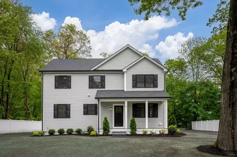 23 Linwood Ave, North Reading, MA 01864