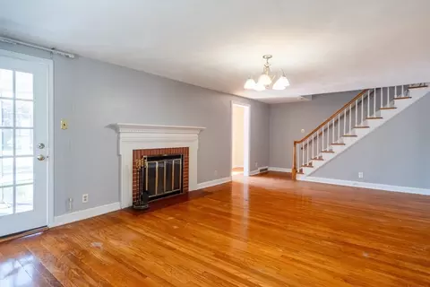 40 Fenimore Blvd, Springfield, MA 01108 photo 3