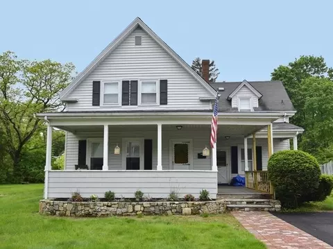 29 Lewis St, Franklin, MA 02038