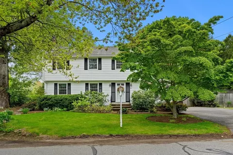 56 Trask St, Beverly, MA 01915